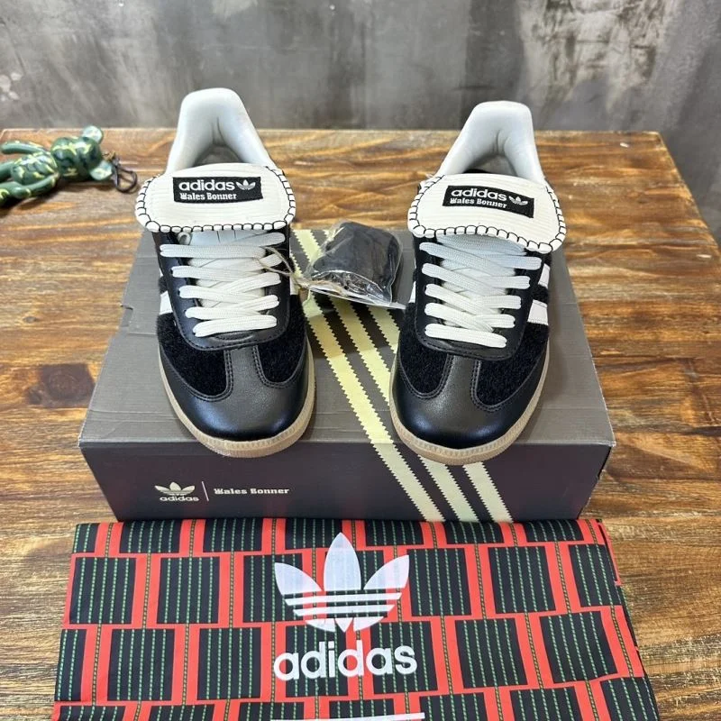 Adidas Samba Shoes Trendsetting 16093