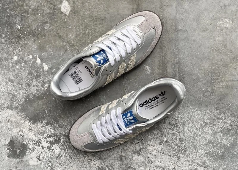 Sporty Adidas Samba Shoes 16070