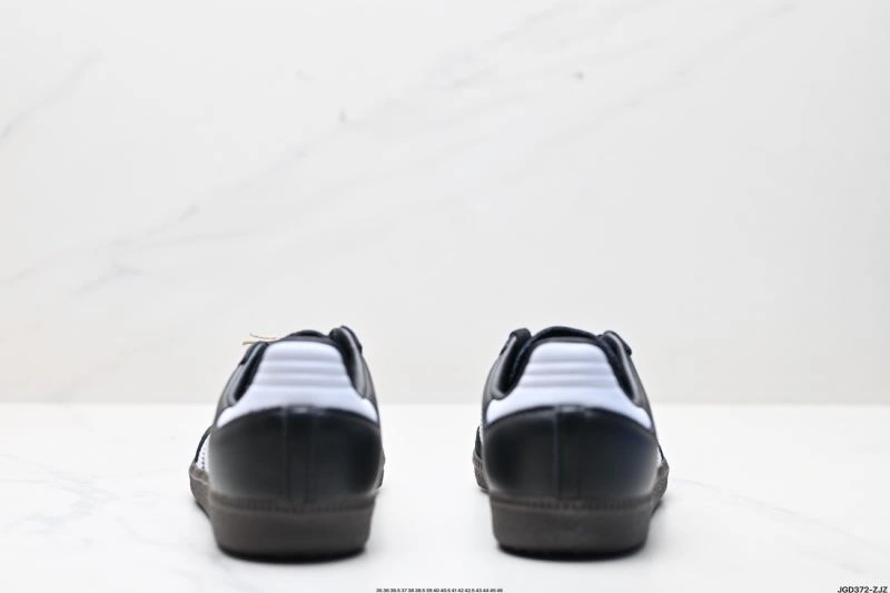 Contemporary Adidas Samba Shoes 1138