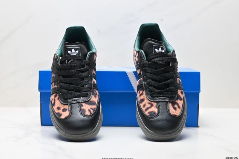 Resilient Adidas Samba Shoes 1131