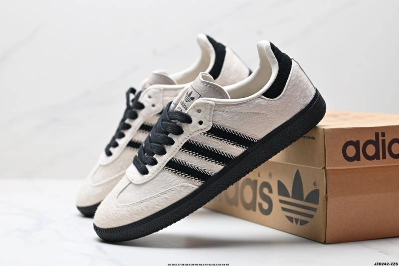 Contemporary Adidas Samba Shoes 1128
