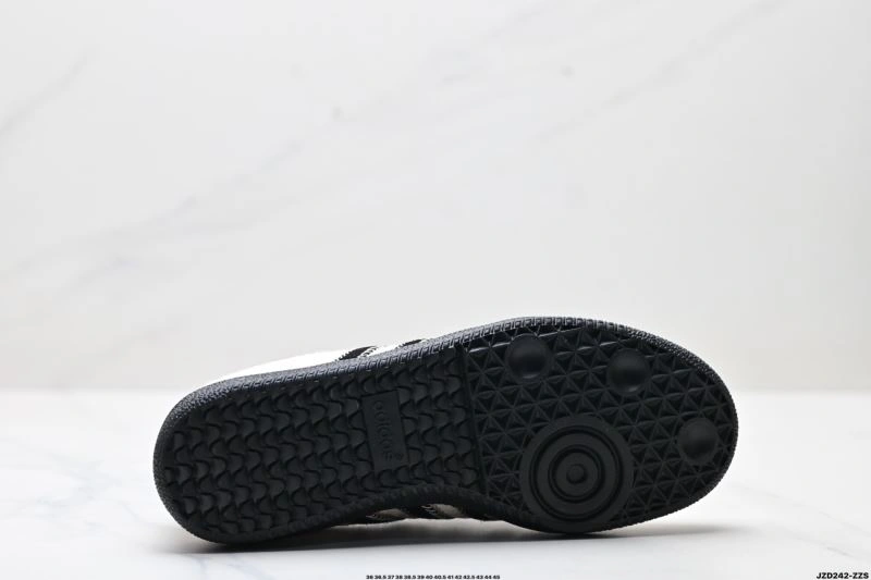 Contemporary Adidas Samba Shoes 1128