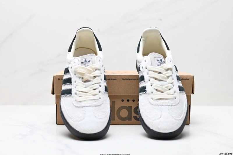 Seasonal Adidas Samba Shoes 1079