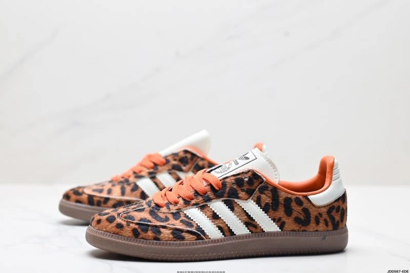 Elegant Adidas Samba Shoes 1044