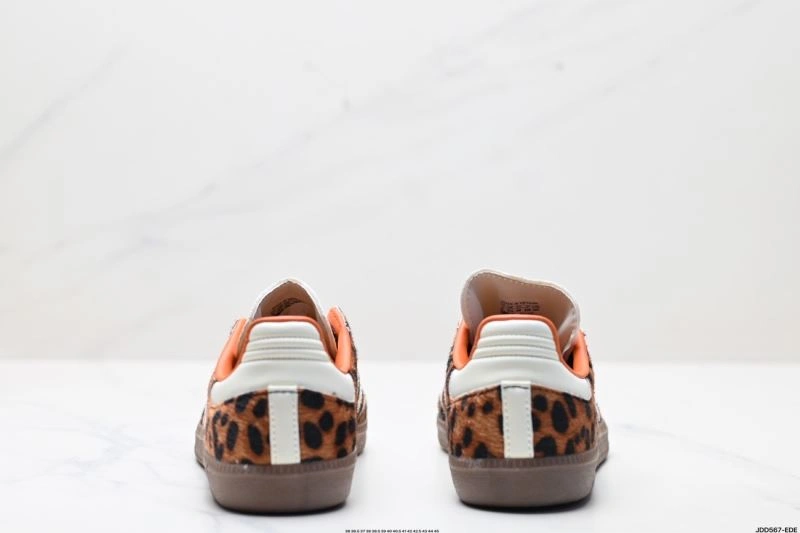 Elegant Adidas Samba Shoes 1044