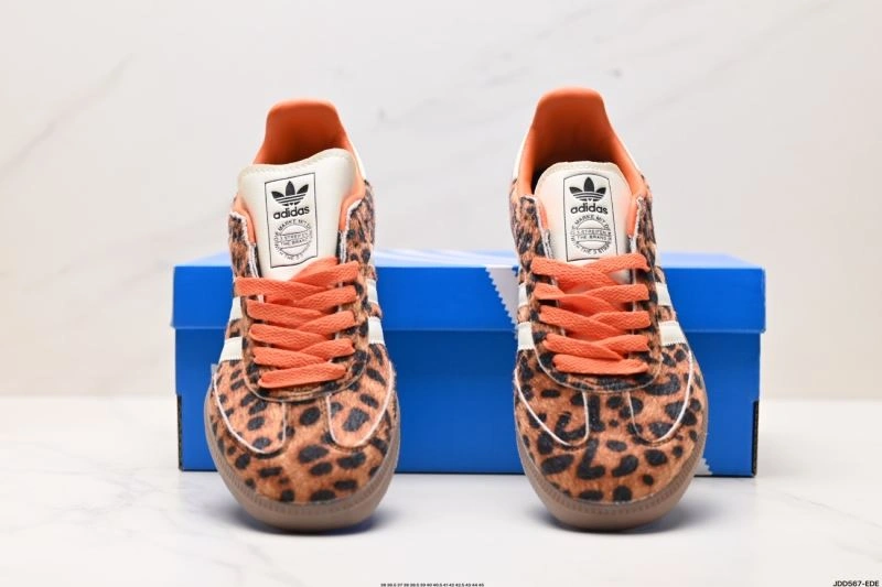 Elegant Adidas Samba Shoes 1044