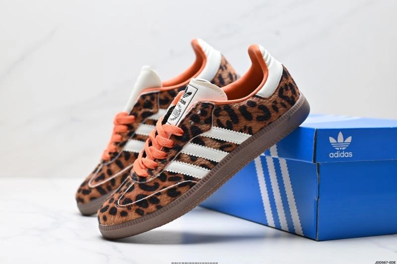 Elegant Adidas Samba Shoes 1044