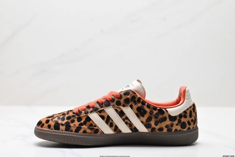 WellDesigned Adidas Samba Shoes 1040