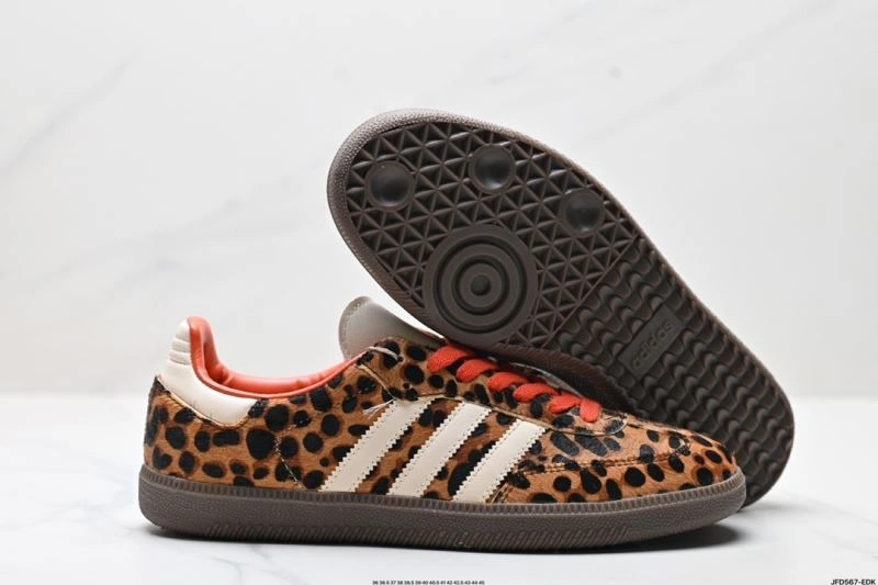 WellDesigned Adidas Samba Shoes 1040