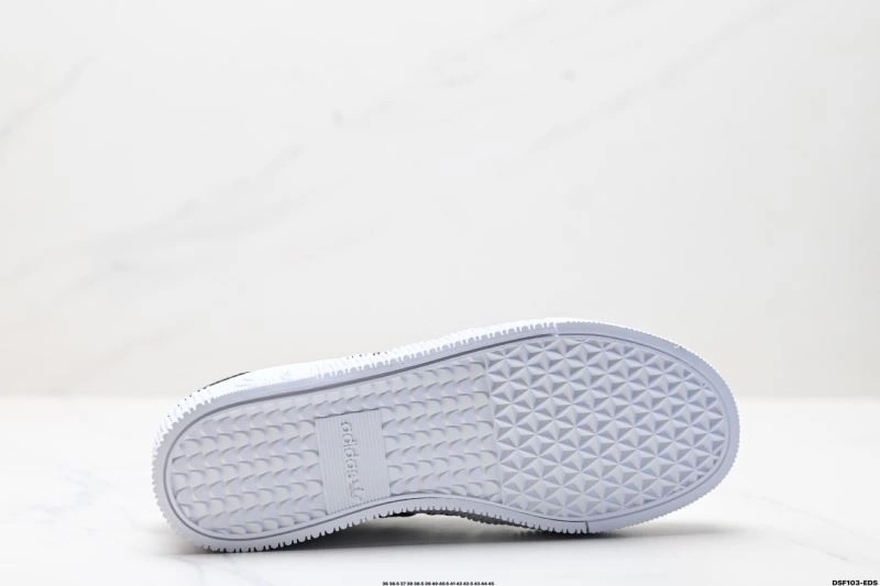 Sleek Adidas Samba Shoes 1030