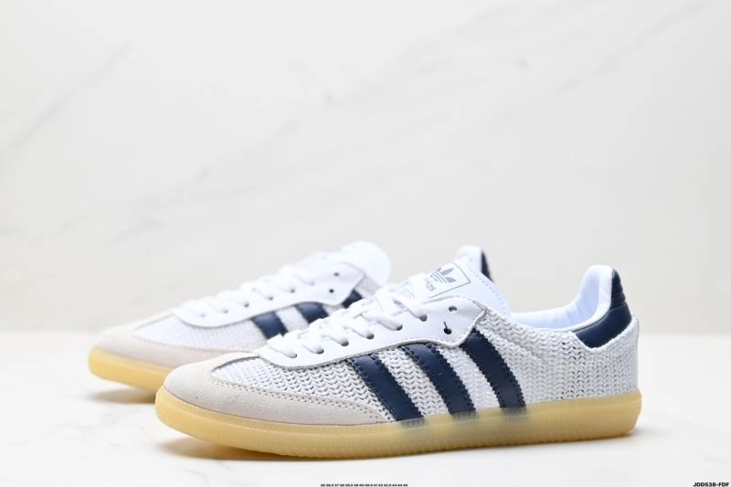 WellDesigned Adidas Samba Shoes 236