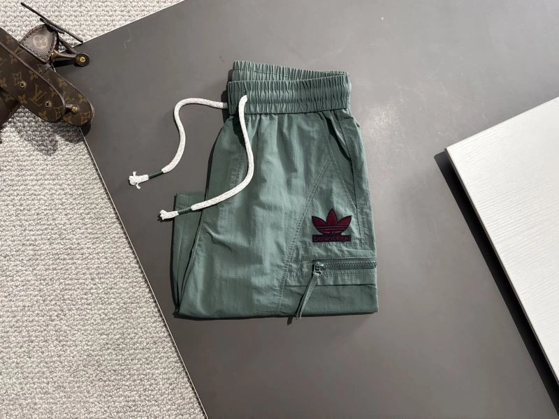 Resilient Adidas Short Pants 94944
