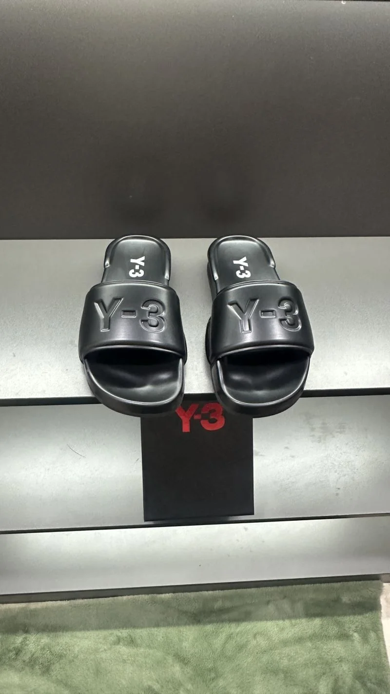 Affordable Adidas Slippers 16055