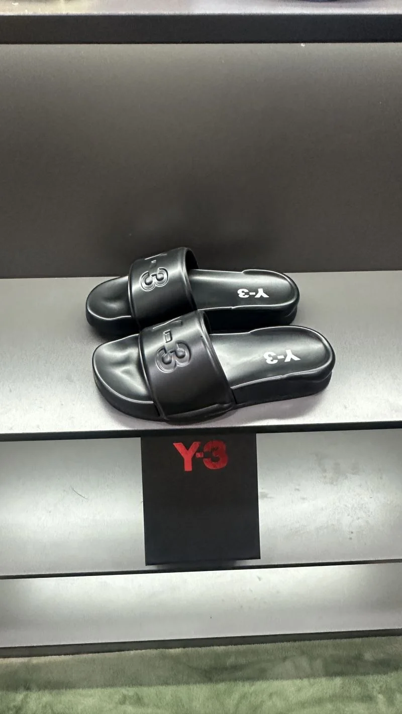 Affordable Adidas Slippers 16055