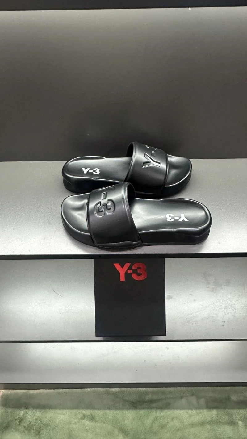 Affordable Adidas Slippers 16055
