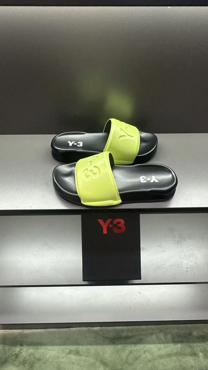 ComfortFit Adidas Slippers 16053