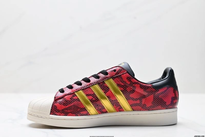 Effortless Adidas Superstar Shoes 995