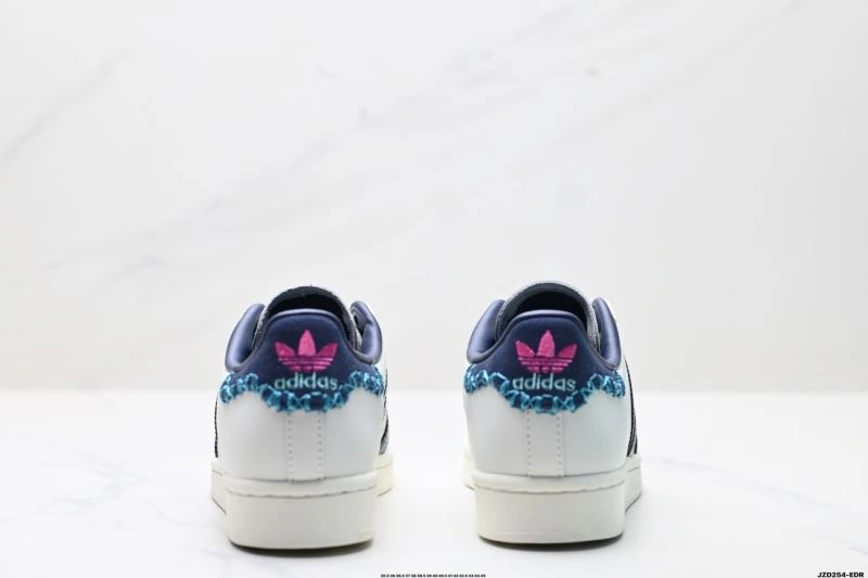 Efficient Adidas Superstar Shoes 976