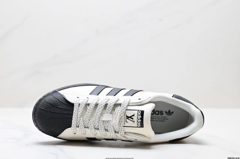 Adidas Superstar Shoes ModernLook 886