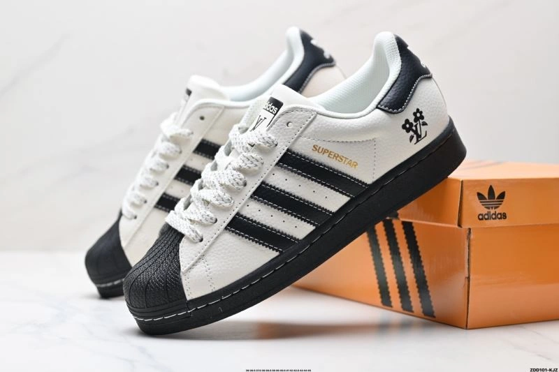 Adidas Superstar Shoes ModernLook 886