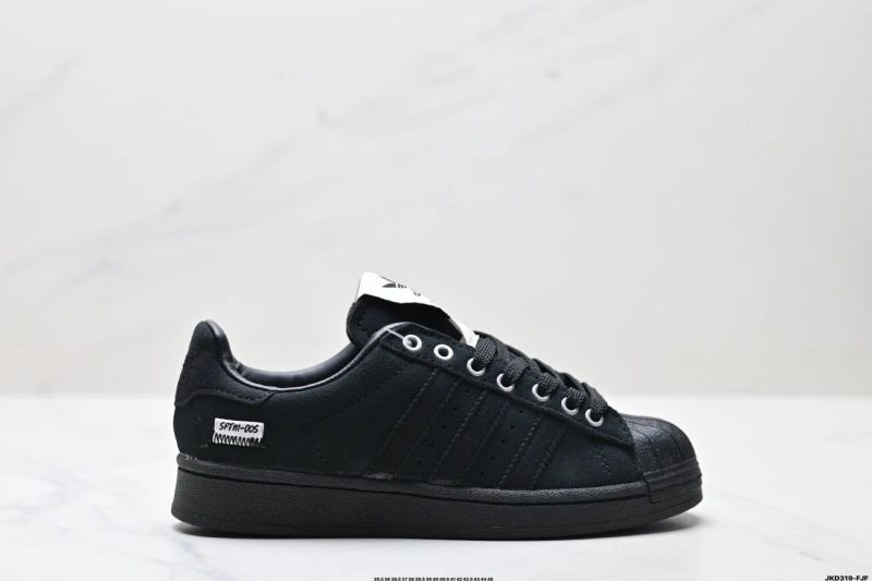 Adidas Superstar Shoes Versatile 128