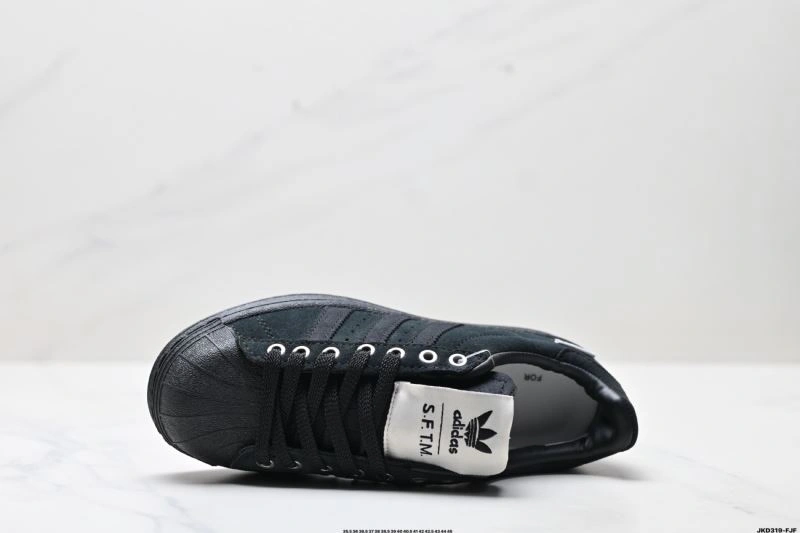 Adidas Superstar Shoes Versatile 128