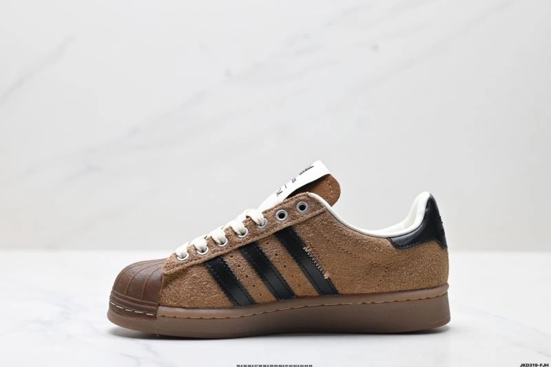 FashionForward Adidas Superstar Shoes 104