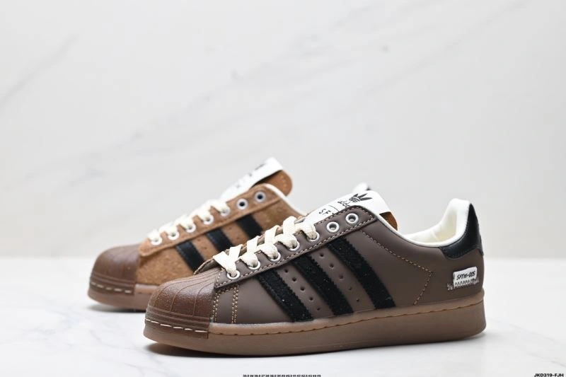 FashionForward Adidas Superstar Shoes 104