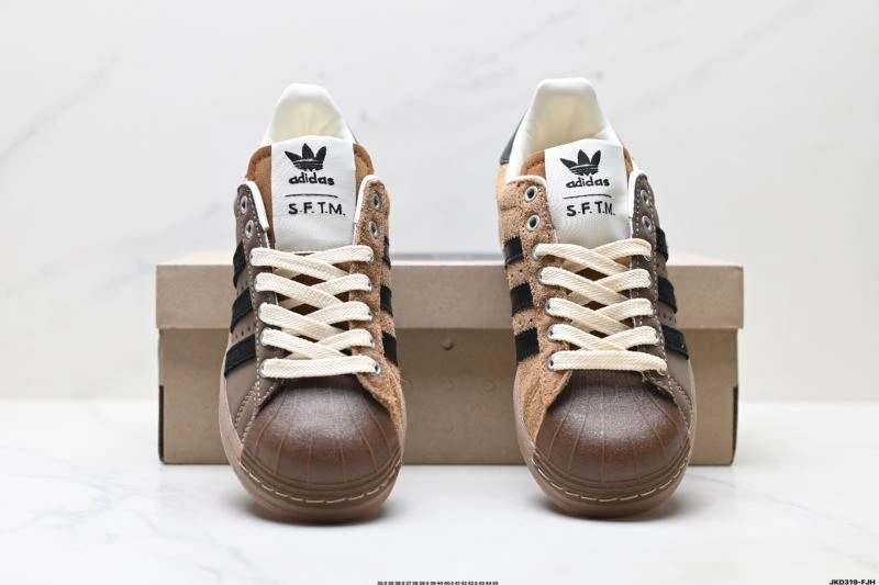 FashionForward Adidas Superstar Shoes 104
