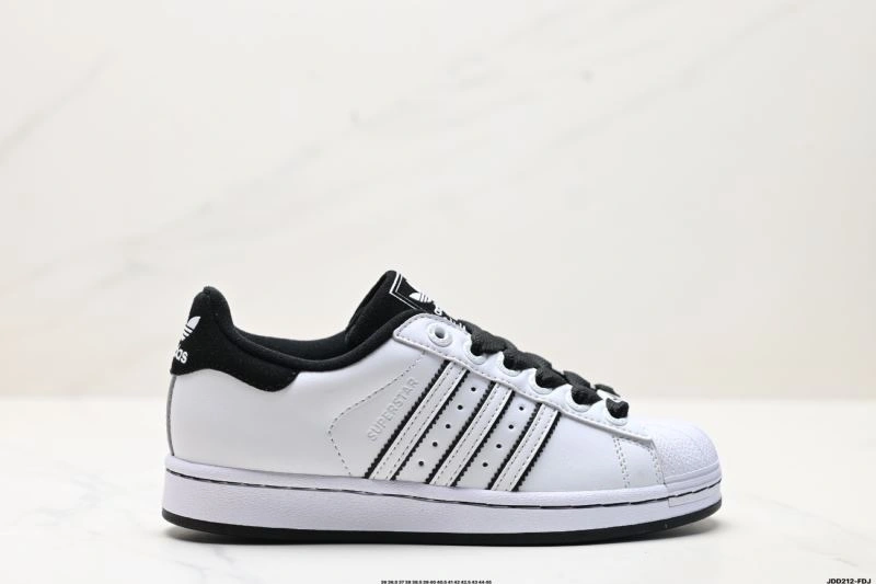 Trendsetting Adidas Superstar Shoes 112