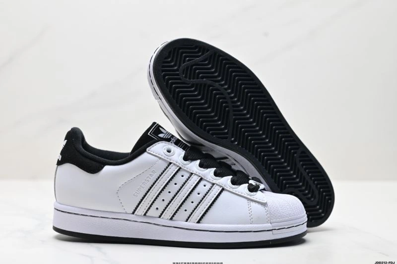 Trendsetting Adidas Superstar Shoes 112