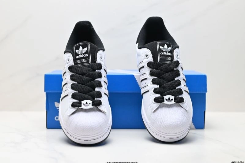 Trendsetting Adidas Superstar Shoes 112