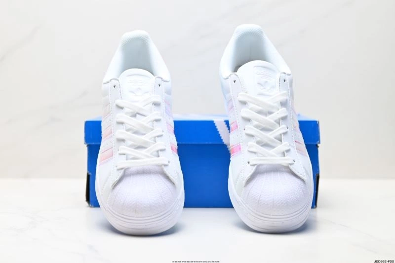 Modern Adidas Superstar Shoes 73
