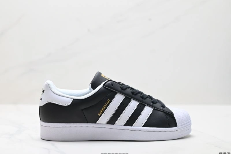 Adidas Superstar Shoes SportInspired 74