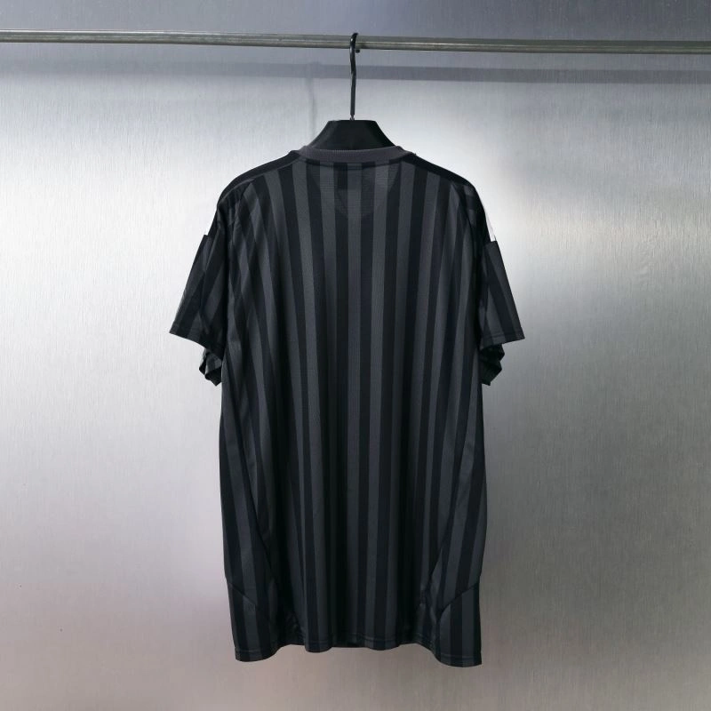 Sleek Adidas T-Shirts 94931