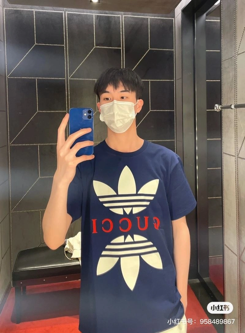 Adidas T-Shirts Snug 94933