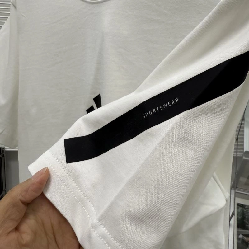 Vibrant Adidas T-Shirts 94912