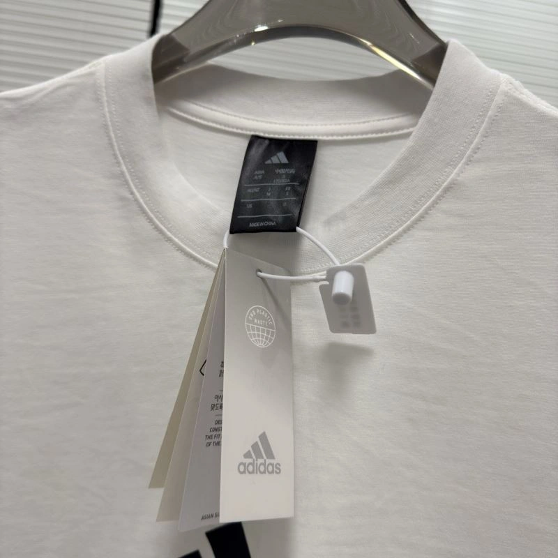 Vibrant Adidas T-Shirts 94912