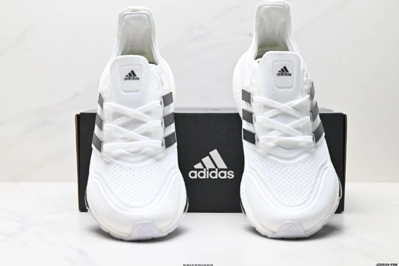 Adidas Ultra Boost Shoes TechFriendly 40