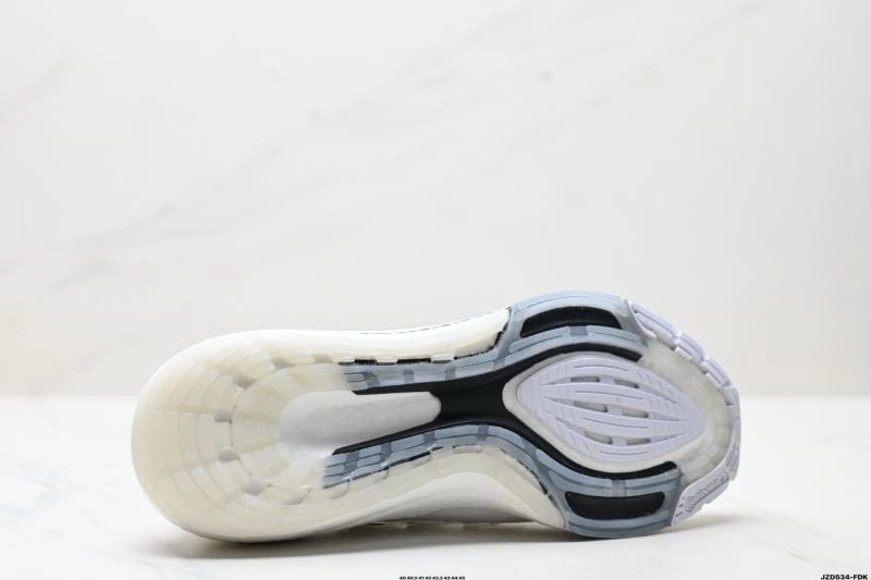 Adidas Ultra Boost Shoes TechFriendly 40