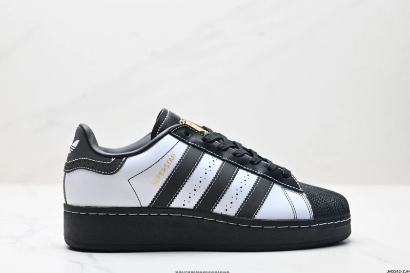 Adidas XLG Shoes AllSeason 840