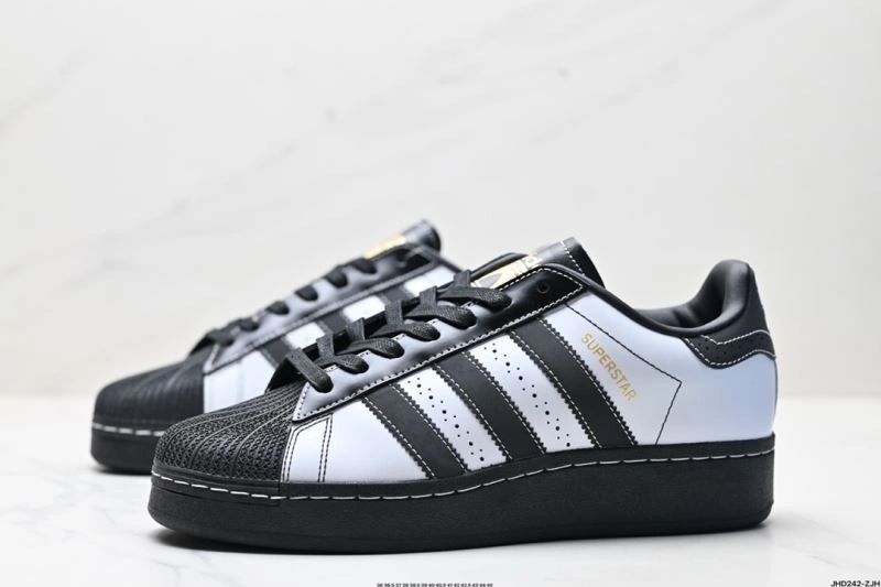 Adidas XLG Shoes AllSeason 840
