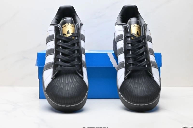 Adidas XLG Shoes AllSeason 840