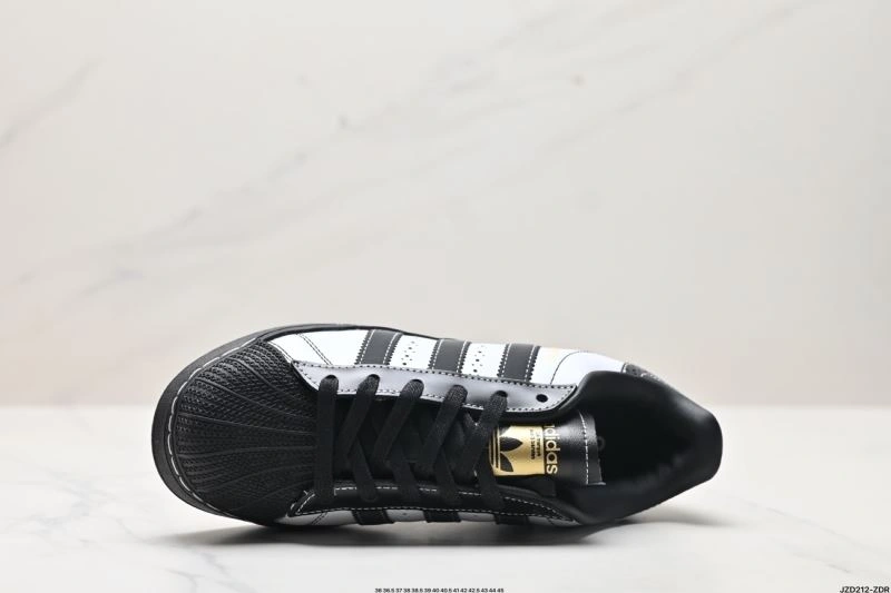 Minimalist Adidas XLG Shoes 842