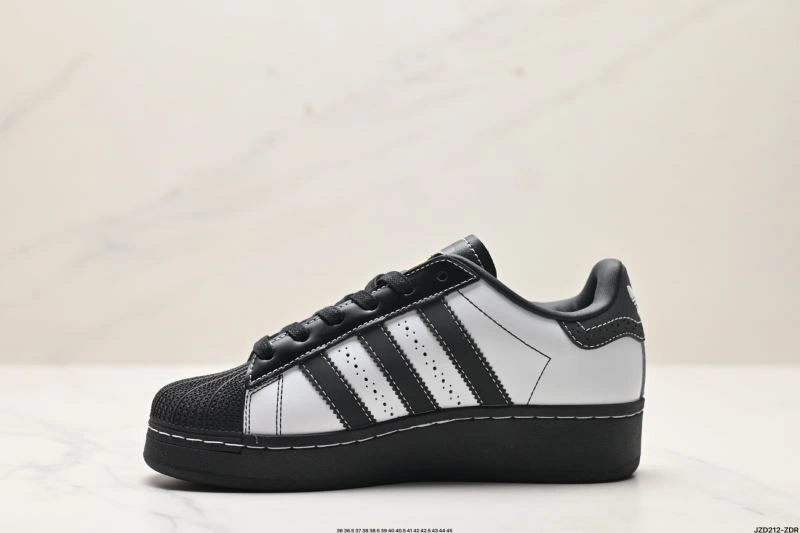Minimalist Adidas XLG Shoes 842