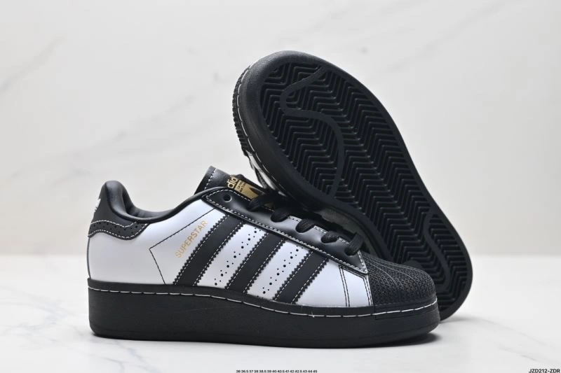 Minimalist Adidas XLG Shoes 842