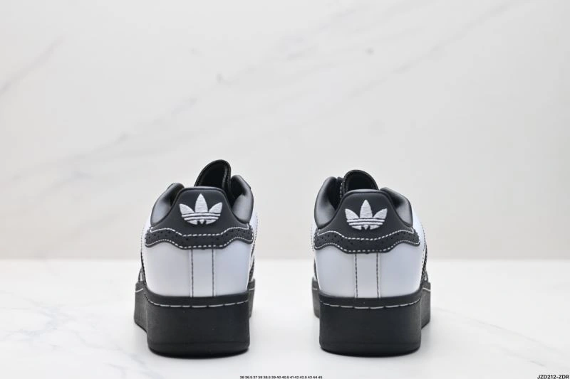 Minimalist Adidas XLG Shoes 842