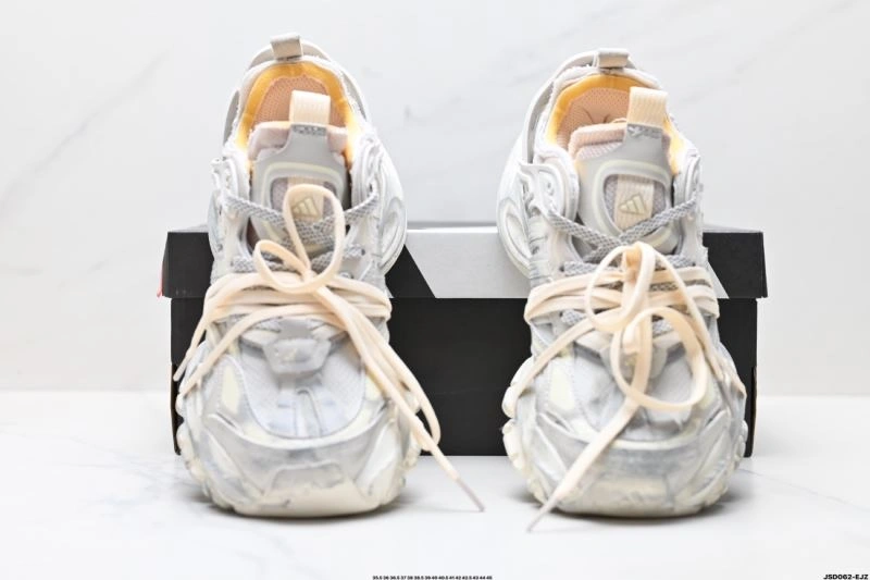 Stretchable Adidas XLG Shoes 845