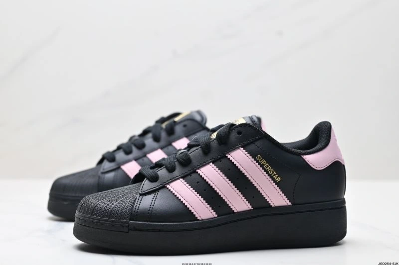 Stretchable Adidas XLG Shoes 833
