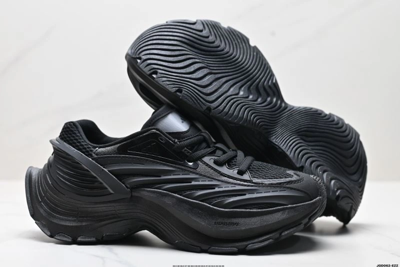 TechFriendly Adidas XLG Shoes 827